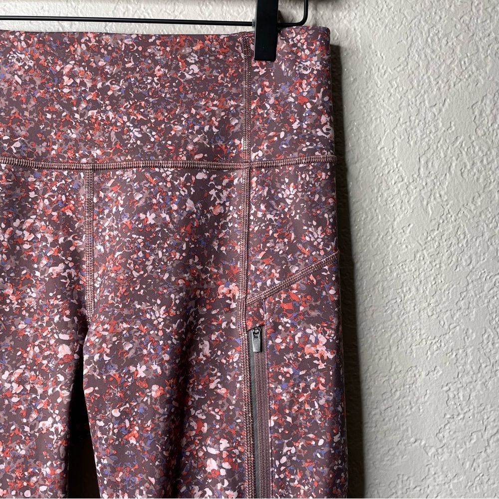 Athleta Rainier Printed Mesh Tight Leggings Size Speckled Spotted Pattern - Picture 7 of 16